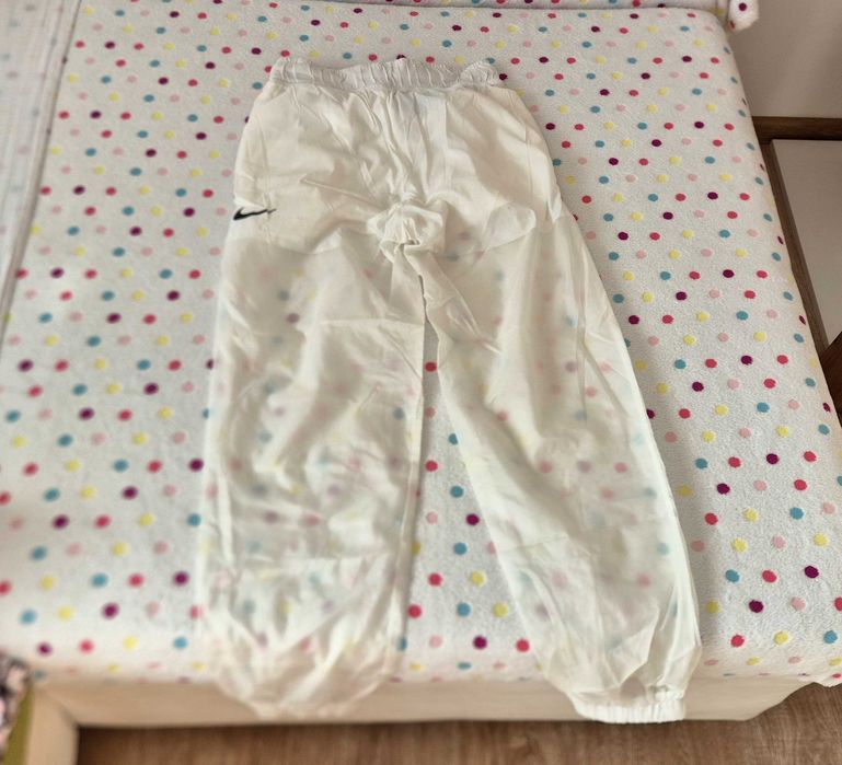 Vand pantaloni Nike XS