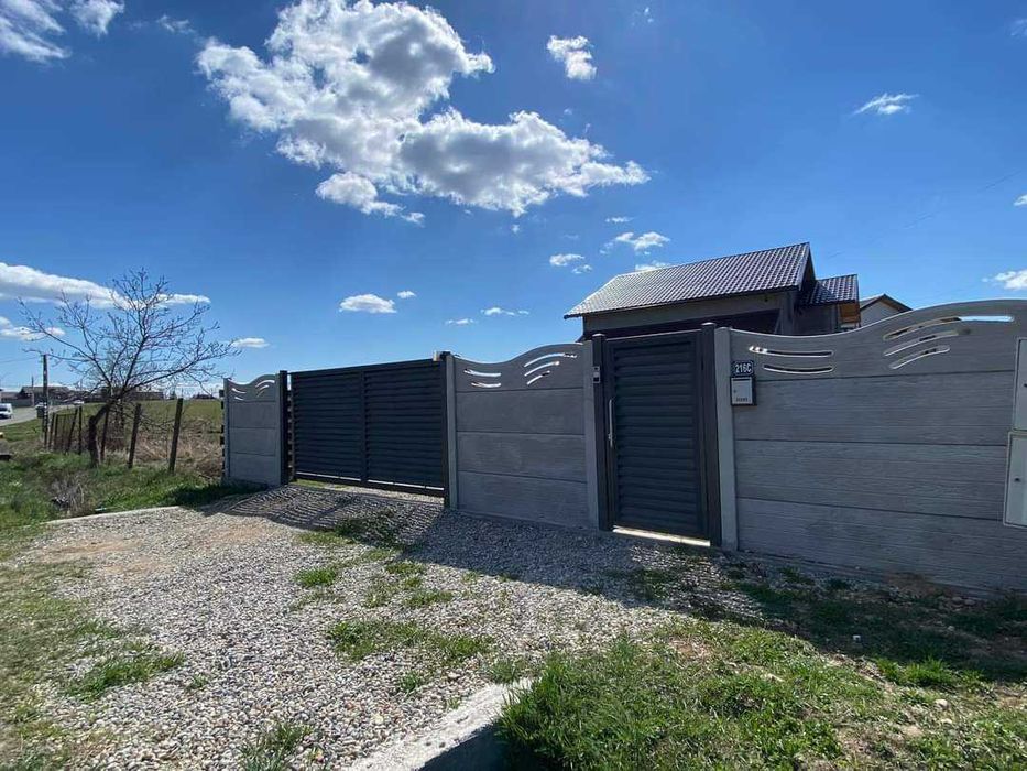 Garduri si porti din panouri stil jaluzele si alte modele disponibile