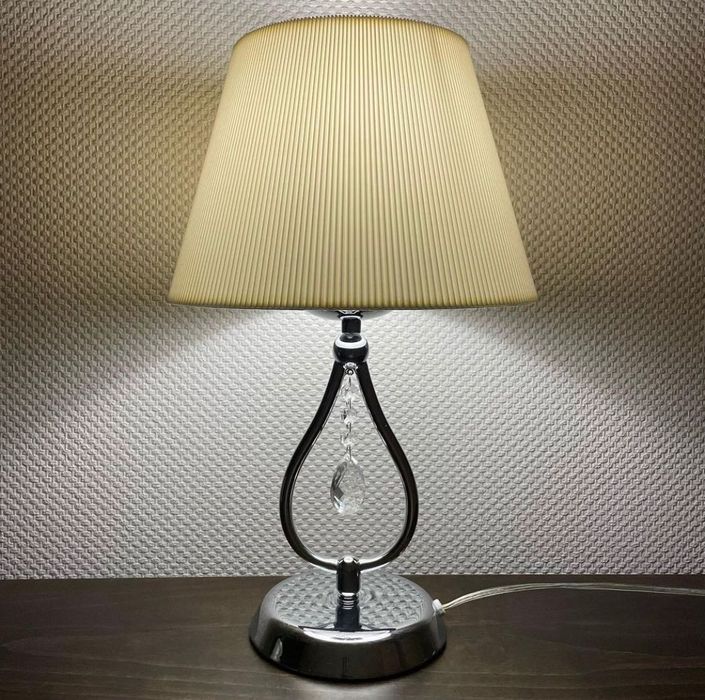 Настольная лампа Maytoni Talia