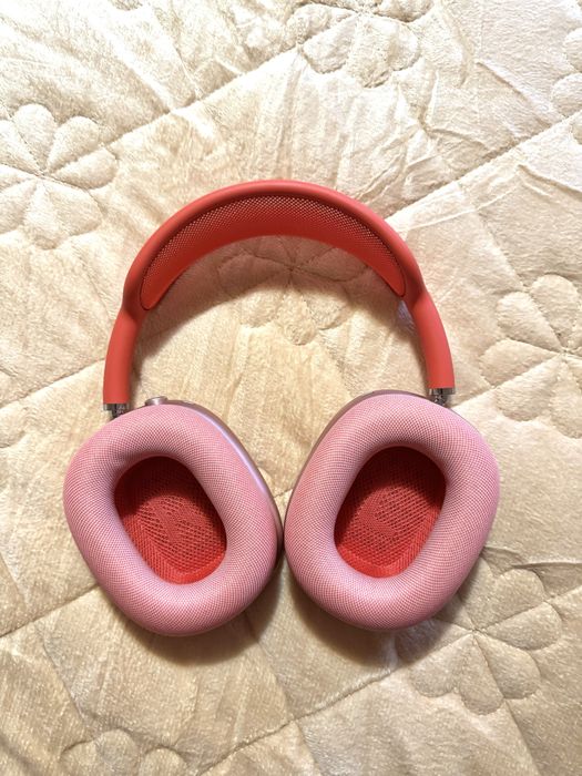 Apple AirPods Max Pink