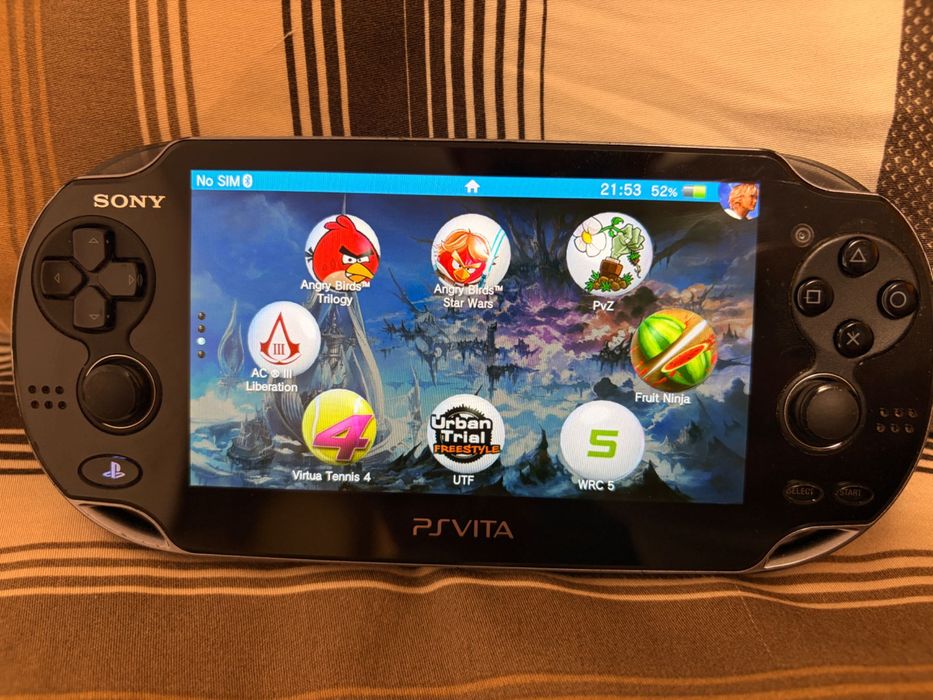 PS VITA 64 GB + 1000 Игри