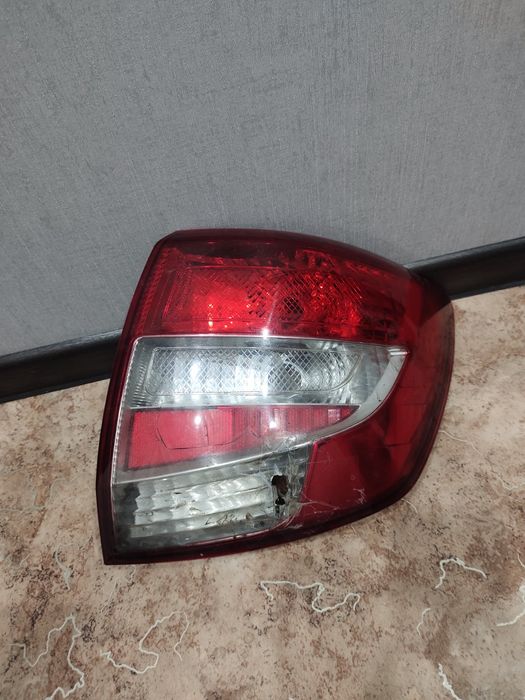 Задний правый фонарь для лада гранта. Гранта FL