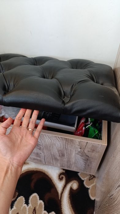 Срочно продам 3в1. Пуфик, Тумбочка, Журнальный Столик