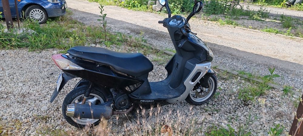 Scuter Peugeot 125 cm3