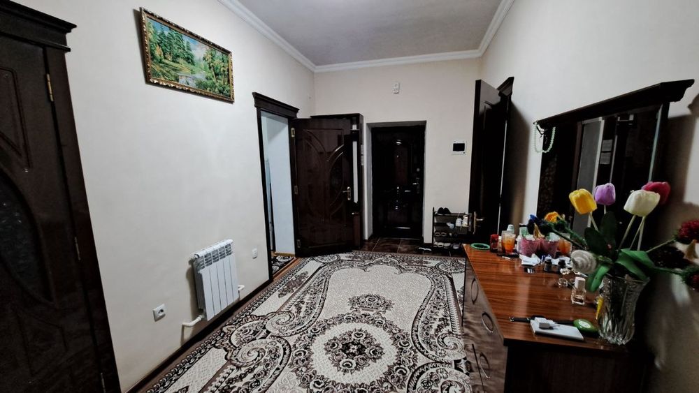 3*4 хонали Уй Сотилади СРОЧНО ! +65 квадрат подвали билан.