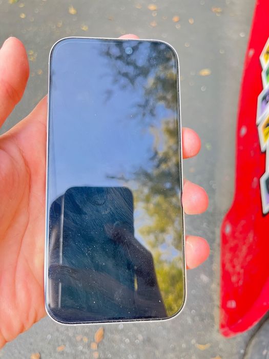 Iphone 17  продается