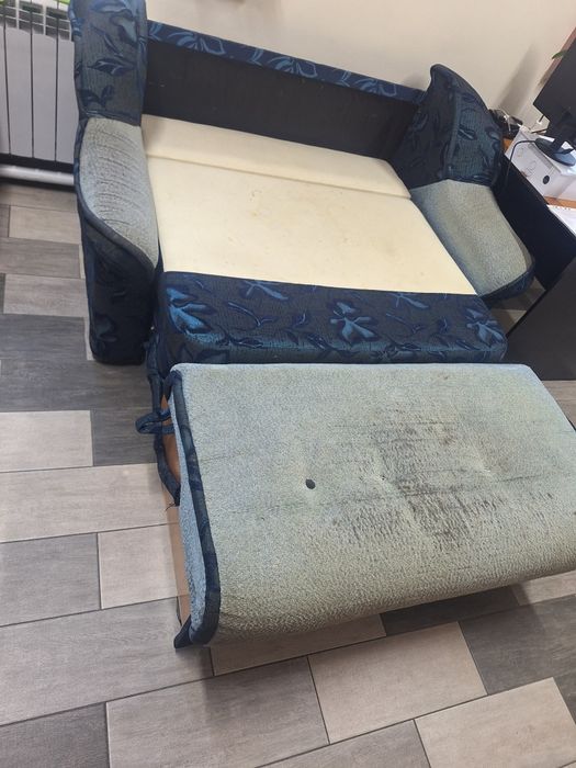 Продам диван 140*200.