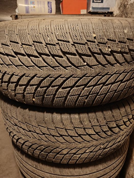 Anvelope Iarna Nokian 235/50/R18