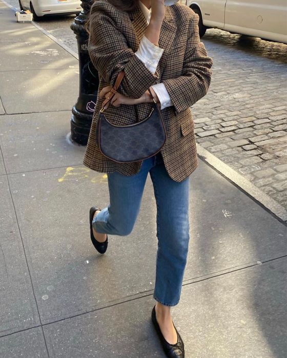 Weekend Maxmara sacou din lana prelucrat 1000 de lei