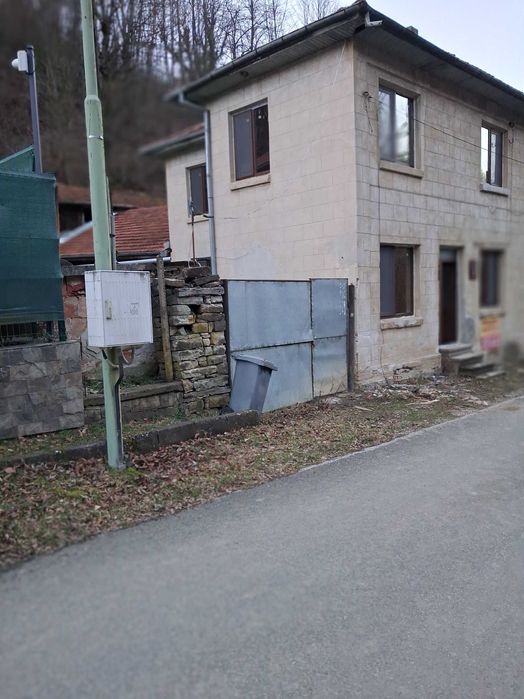 Къща в кв. Зеленика