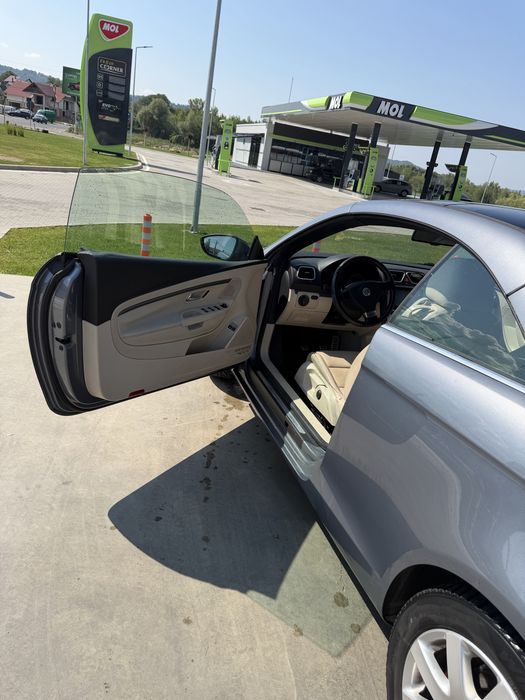 Vând Volkswagen EOS 2.0 TDI 140 Cp
