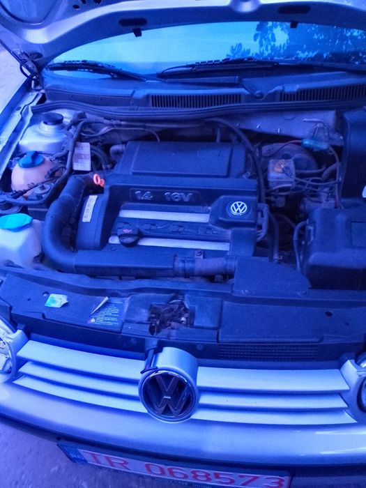 Dezmembrez golf 4 1.4/1.6 16v/ 1.6 SR cutie automata