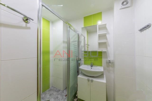 Продава се Тристаен апартамент в Варна, Бизнес хотел - 80 кв.м за 1205 €/кв.м - Снимка #2