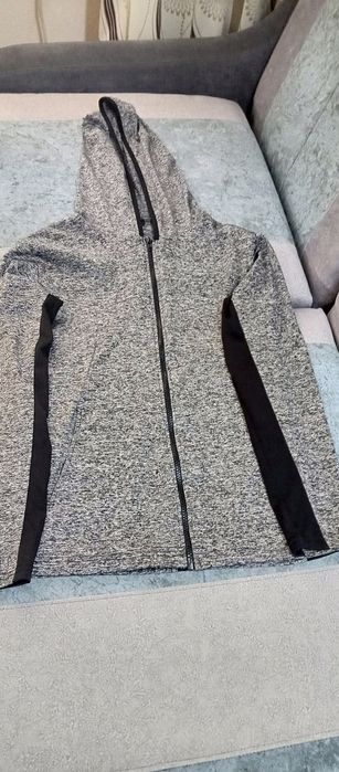 Костюм женский. Размер L.