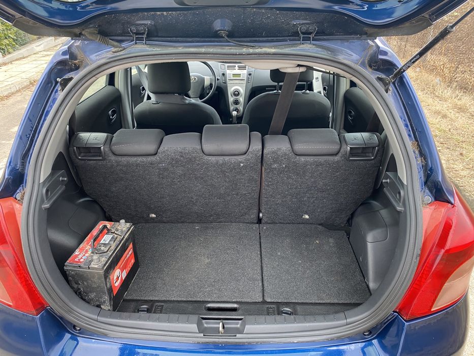 Toyota Yaris Тойота Ярис 1.0 vvti 69 кс На части!