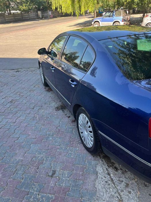 VOLKSWAGEN Passat 2009 — imagine 4