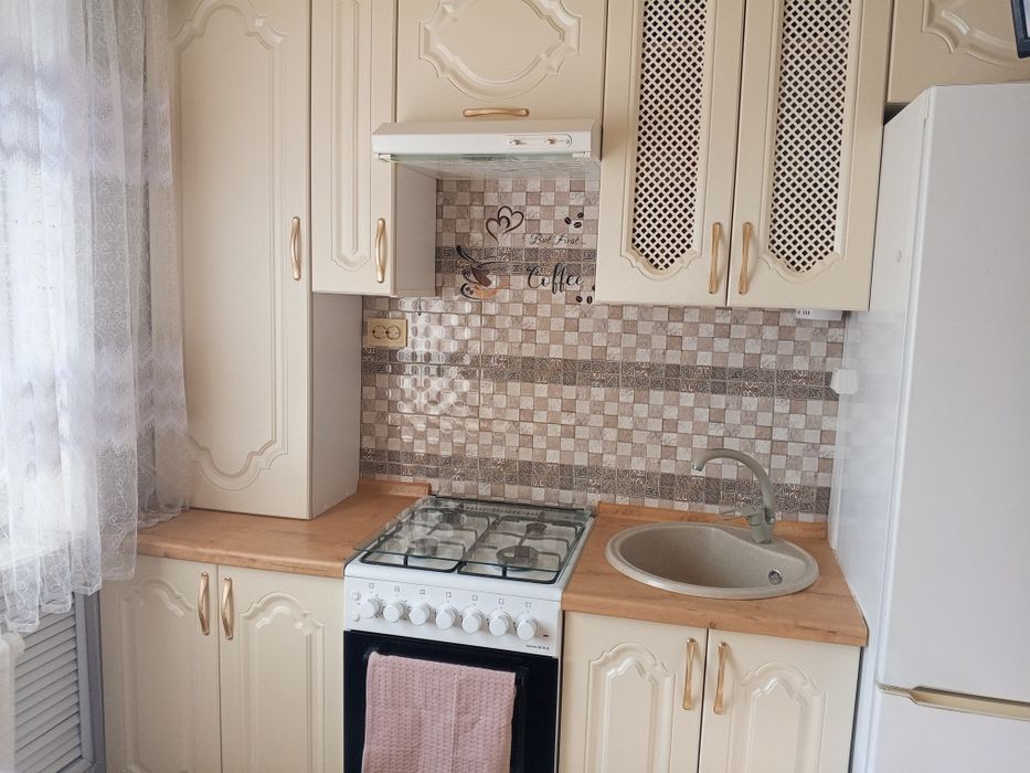 Продам 2-комнатную квартиру