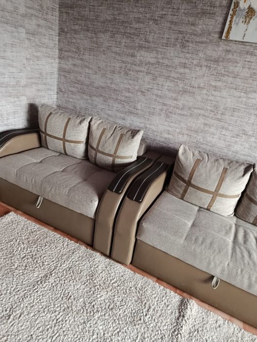 Продам комплект мягкой мебели