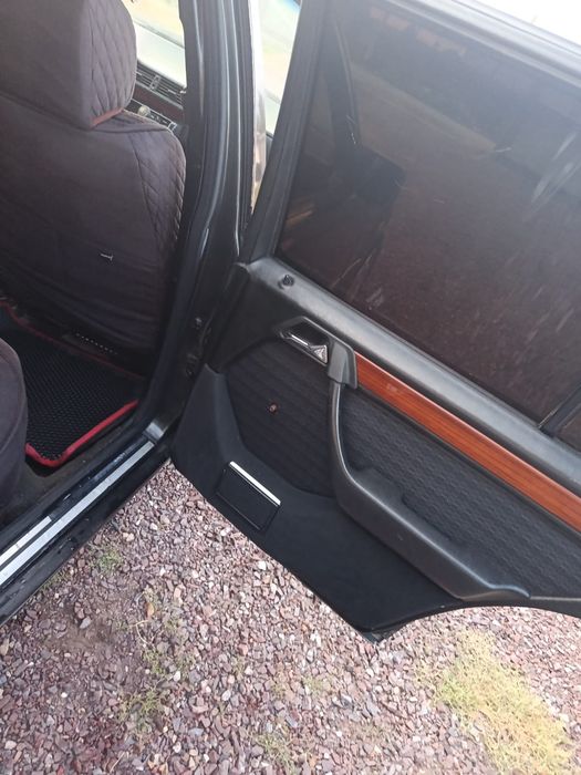 По запчастям продаётся МЕРСЕДЕС W124
