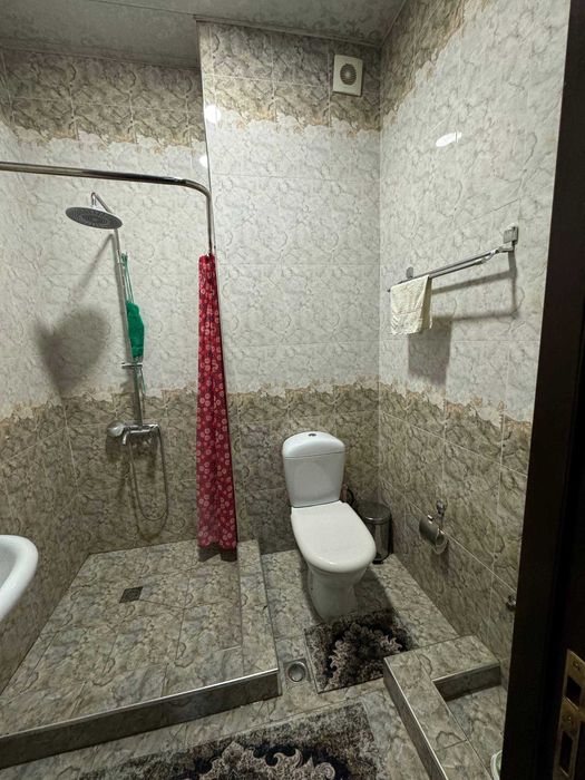 Uy sotiladi nazarbek mostadan 2km krganda