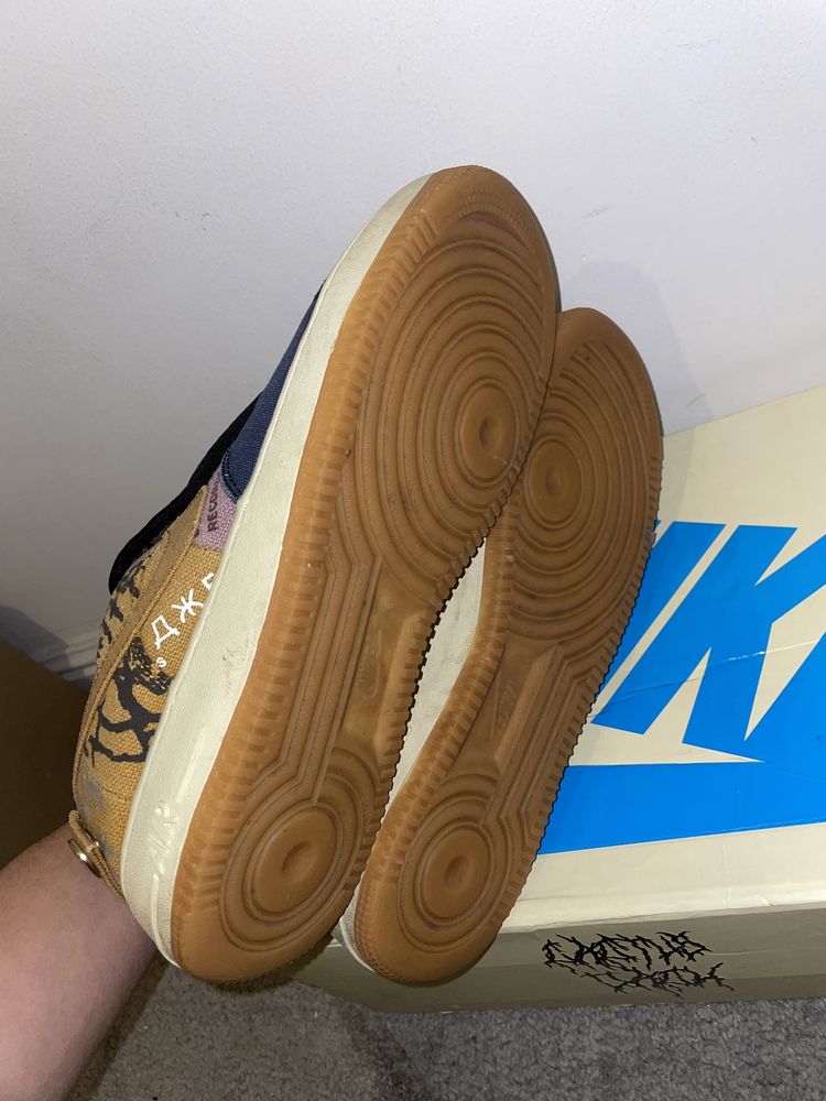 Air force travis scott fossil hot sale