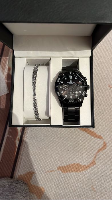 Жаңа сағат сатылады, басқада түрлері бар жекеге шығыңыздар!!