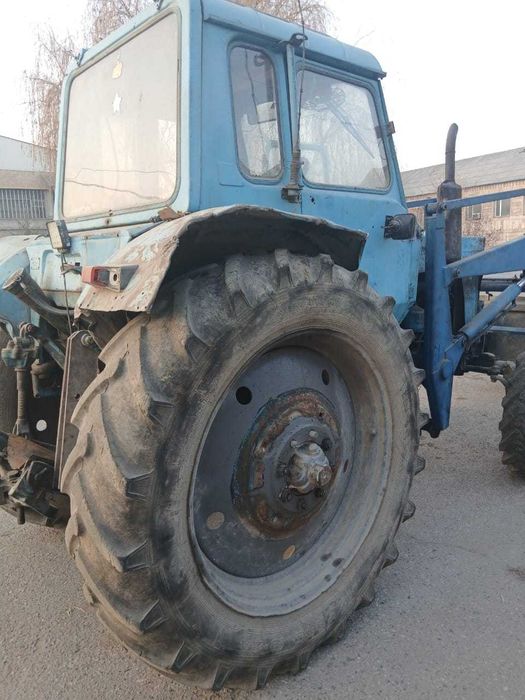 Трактор колесный МТЗ-80