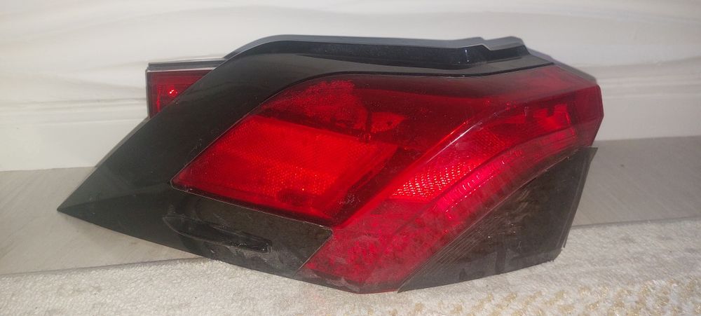 Фары на toyota rav4