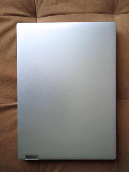 Lenovo Ideapad 3 15ITL6 15.6" FHD Intel i3-1115G4 8GB 512 GB SSD отлична батерия