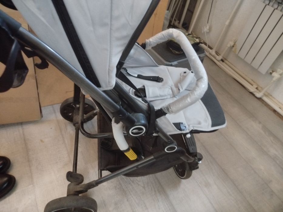 Продам коляску детскую