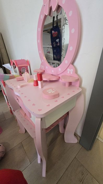 Masa machiaj pentru fetițe