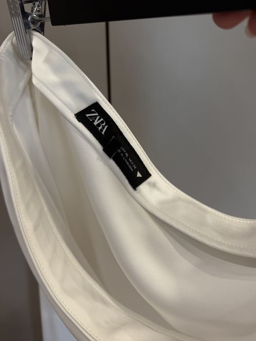 Сатенена пола Zara