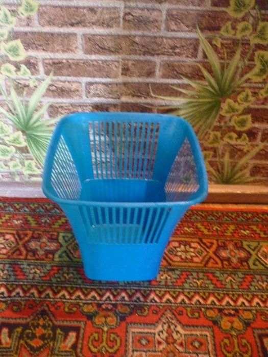 Офисная корзинка.