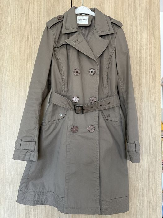 Дамски тренчкот