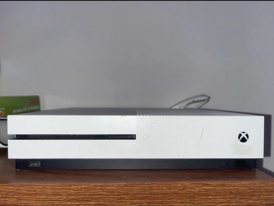 xbox one s.