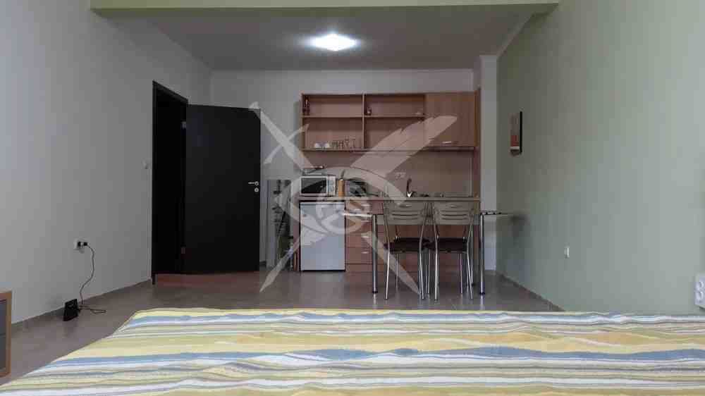 Продава се Тристаен апартамент в к.к. Елените - 107 кв.м за 787 €/кв.м - Снимка #1