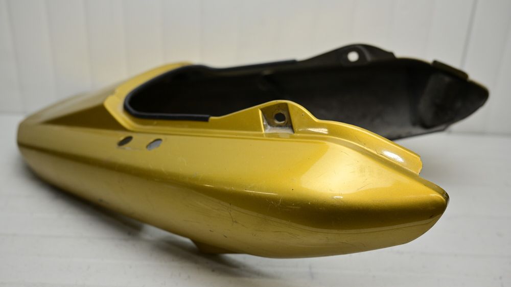 Carena Codita Spate Yamaha FZS600 1998 - 2004
