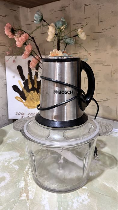 Электромясорубка Bosch