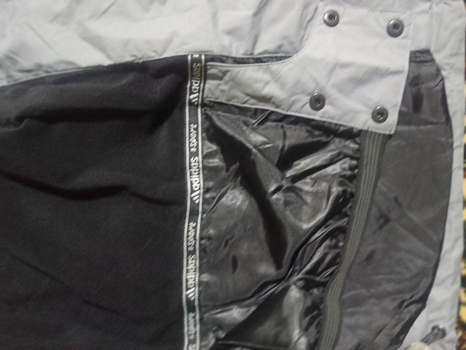 Новая спортивная , горнолыжная куртка оригинал Адидас, большемерка