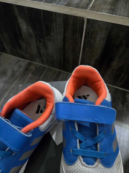 Маратонки Adidas