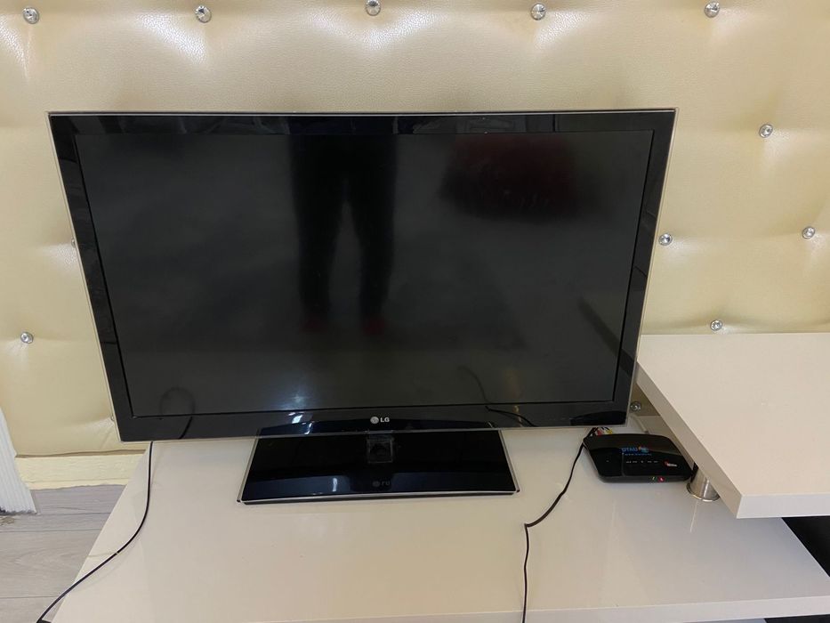Телевизор LG в отличном состоянии