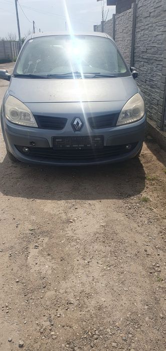 Dezmembrez Renault scenic 2 cutie automată 1.6 benzina
