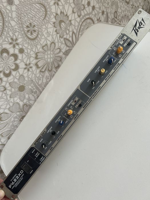 Peavey pv23x0 2/3 way crossover