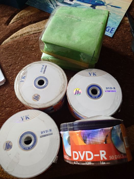 Dvd noi 200 cu plicuri