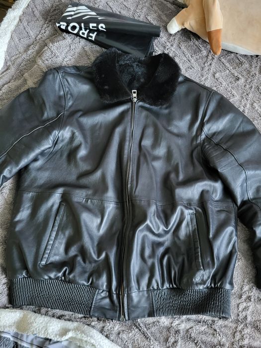 Продам куртку мужскую