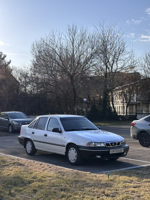 Nexia DOHC люкс 2003г 264000км