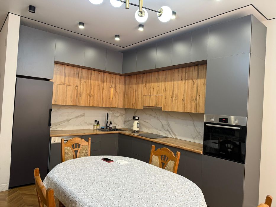 Продам кухонный гарнитур.