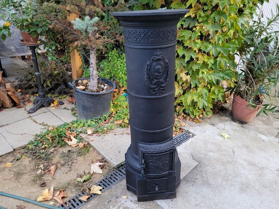 Sobă fontă veche perioada interbelică