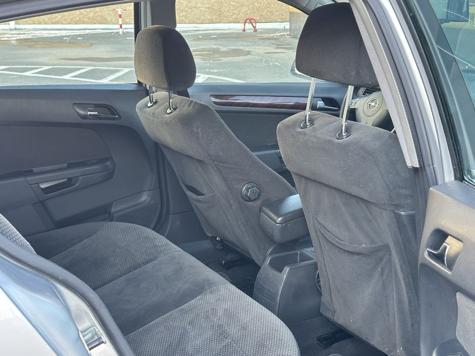 Vand opel astra h , in state foarte buna de fuctioanare