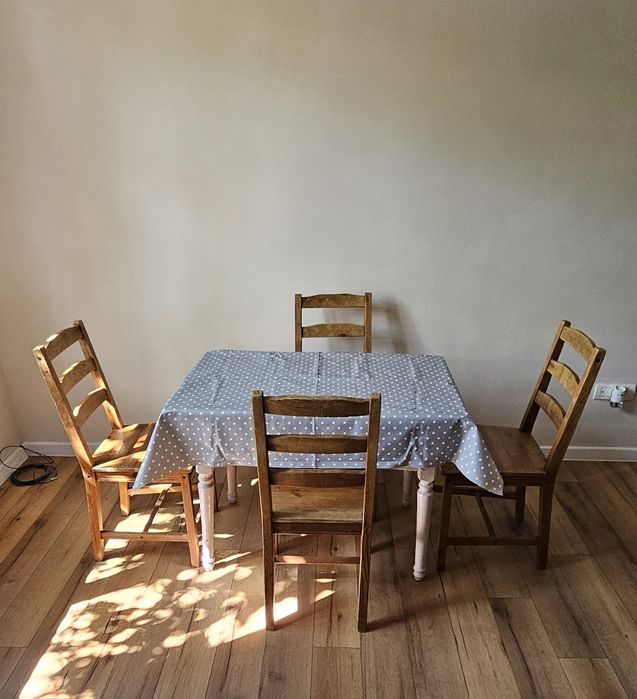 Masa de lemn pretabila interior si exterior/masa de lucru